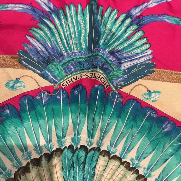 Authentic VINTAGE HERMES SQUARE SILK SCARF - Picture 4 of 8